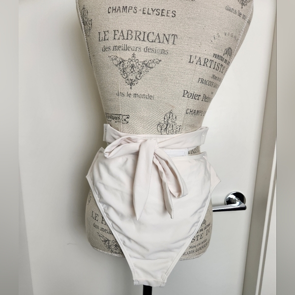 White Highwaist Cutout Bikini Bottoms - Picture 4 of 10